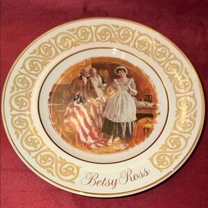 Avon by Enoch Wedgewood -1973 Betsy Ross Decorative Plate with Gold Accents